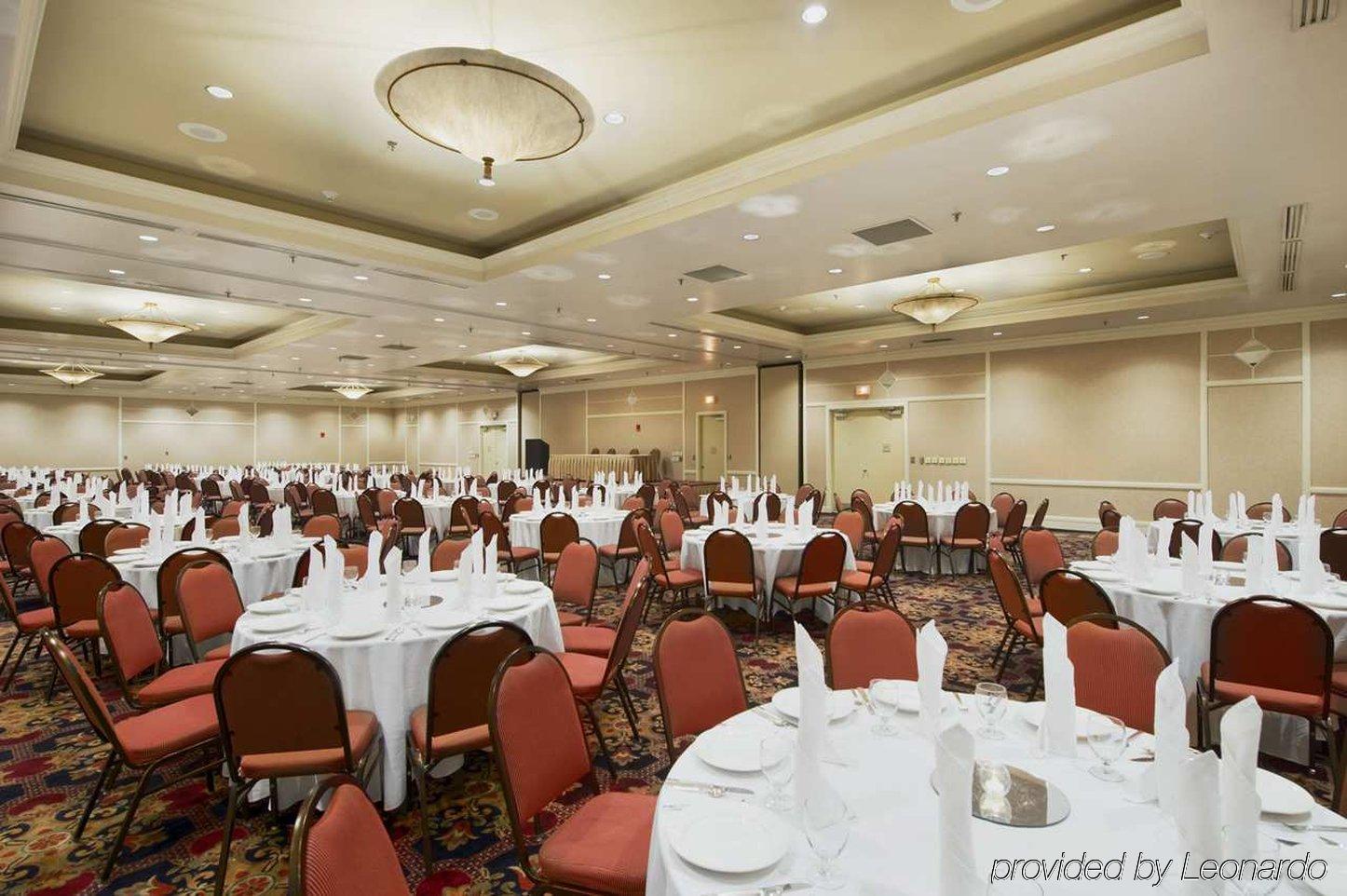Embassy Suites By Hilton Atlanta Airport Колледж Парк Ресторан фото