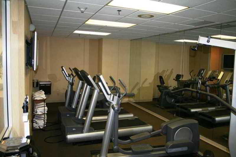 Embassy Suites By Hilton Atlanta Airport Колледж Парк Удобства фото